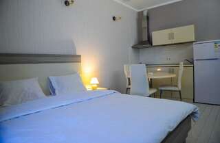 Апарт-отели BLACK SEA SIDE APARTMENTS Батуми Апартаменты-студио-1