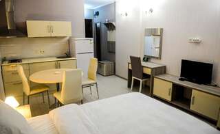 Апарт-отели BLACK SEA SIDE APARTMENTS Батуми Апартаменты-студио-3
