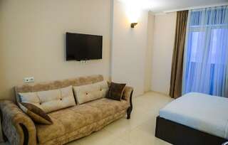 Апарт-отели BLACK SEA SIDE APARTMENTS Батуми Апартаменты-студио с видом на море-4