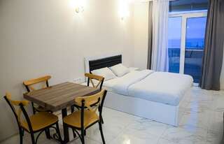 Апарт-отели BLACK SEA SIDE APARTMENTS Батуми Апартаменты-студио с видом на море-6