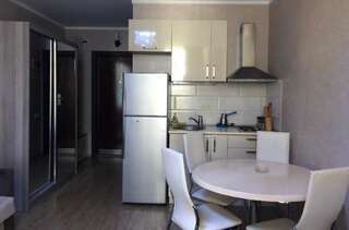 Апарт-отели BLACK SEA SIDE APARTMENTS Батуми Апартаменты-студио с видом на море-3