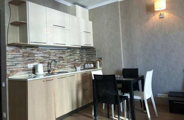 Апарт-отели BLACK SEA SIDE APARTMENTS Батуми-59